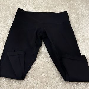 Black Capri Lululemon Leggings